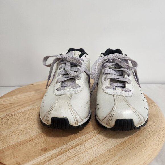 Nike Shox - Picture 3 of 12